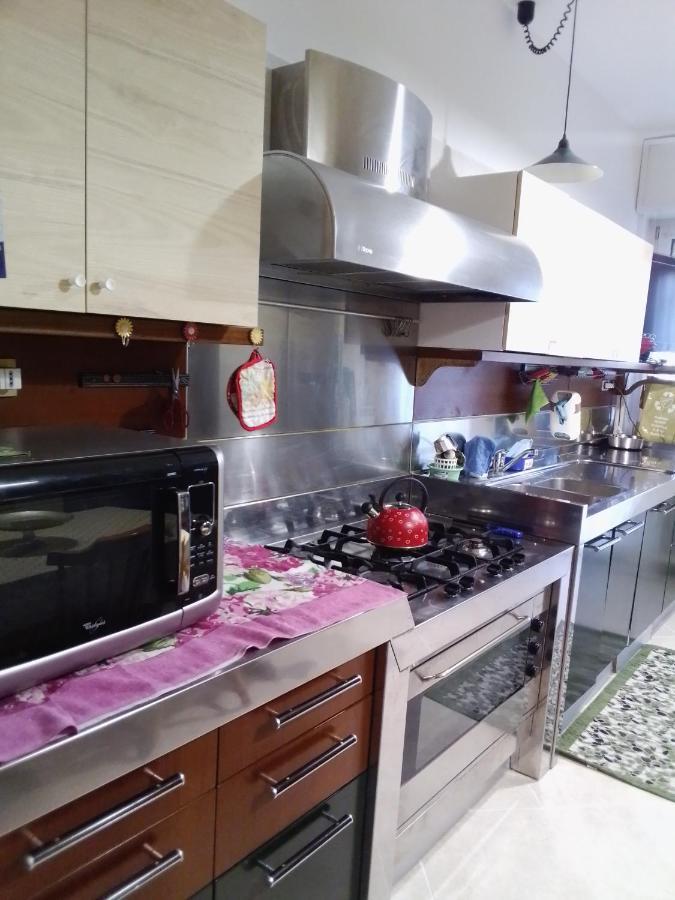 Gigli, Rooms Con Cucina In Comune E Terrazza Mailand Exterior foto